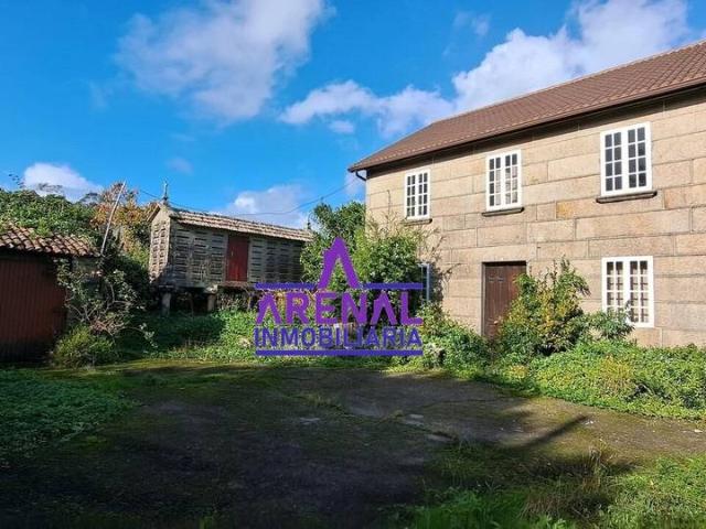Casa chalet en Venta en Oleiros