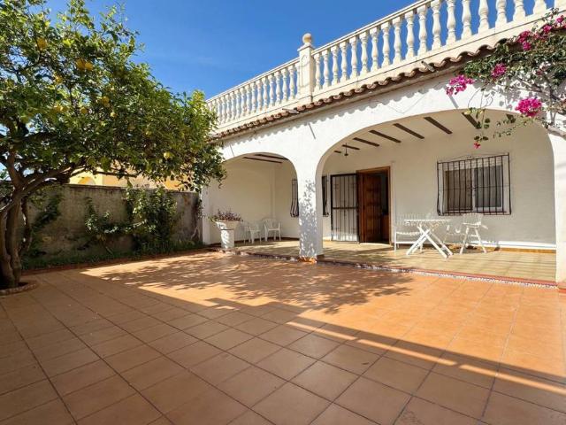 Casa chalet en Venta en Oliva Nova