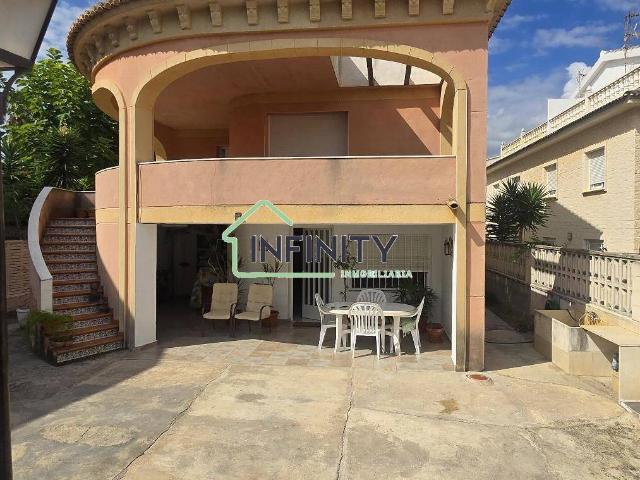 Casa chalet en Venta en Oliva Playa