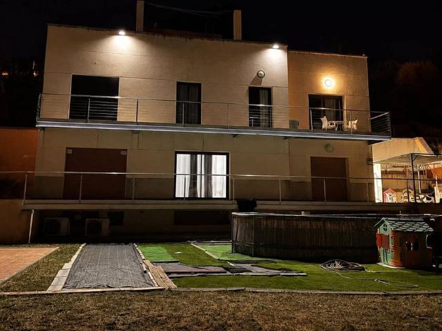 Casa chalet en Venta en Olivella