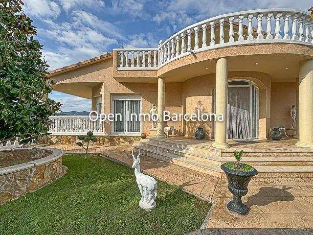 Casa chalet en Venta en Olivella