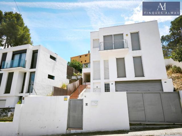 Casa chalet en Venta en Olivella