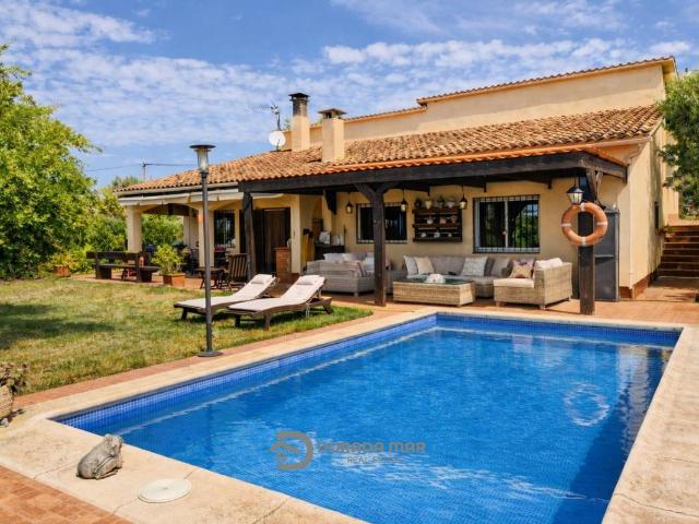 Casa chalet en Venta en Olivella