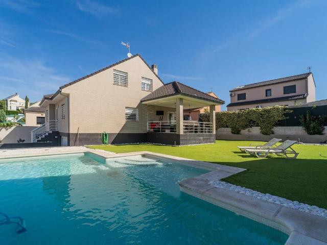 Casa chalet en Venta en Olías del Rey