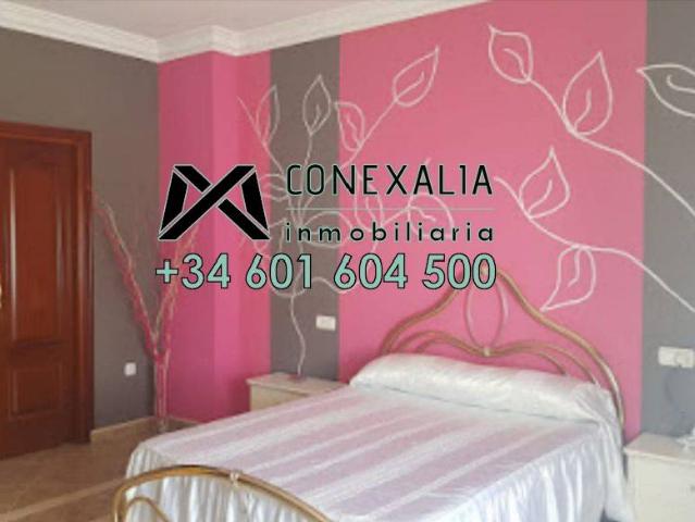 Casa chalet en Venta en Olvera
