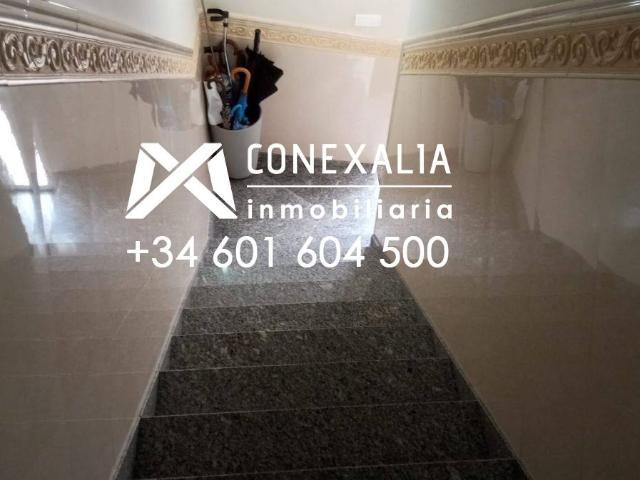 Casa chalet en Venta en Olvera