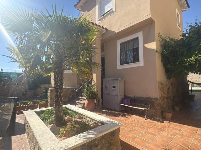 Casa chalet en Venta en Ontígola