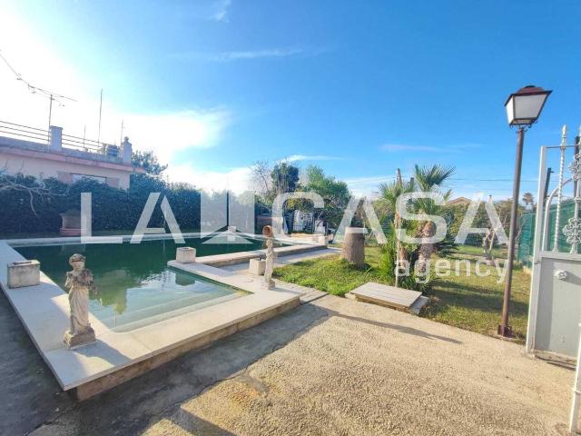 Casa chalet en Venta en Oromana