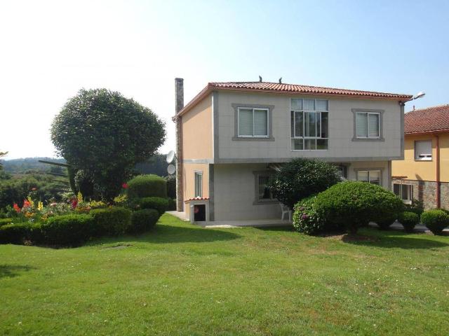 Casa chalet en Venta en Ordes