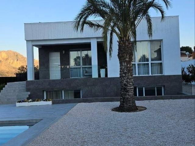 Casa chalet en Venta en Orihuela ciudad
