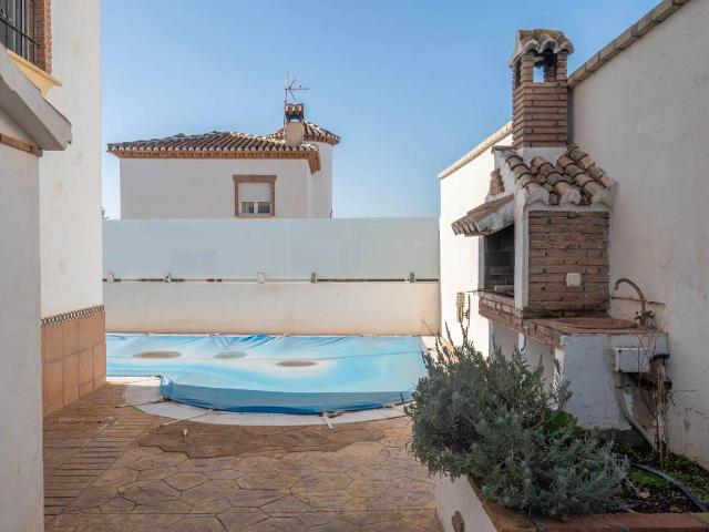 Casa chalet en Venta en Otura