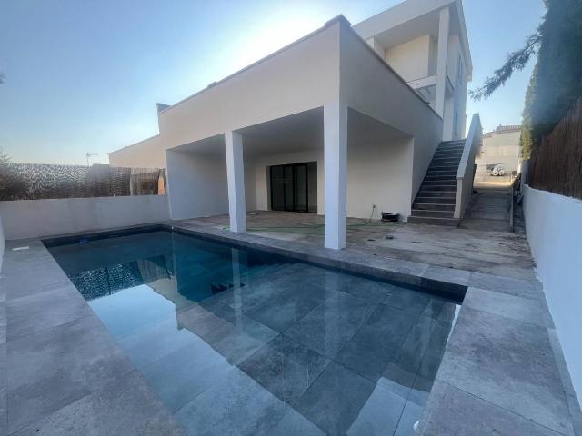 Casa chalet en Venta en Padul