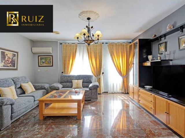 Casa chalet en Venta en Padul