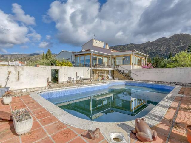 Casa chalet en Venta en Palau saverdera