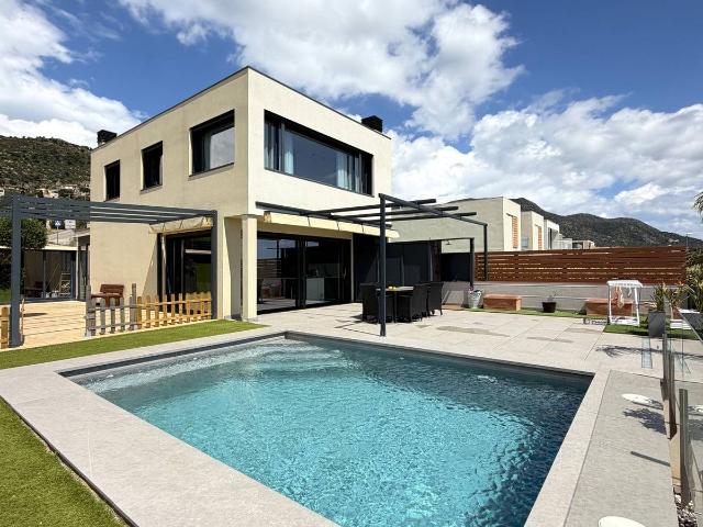 Casa chalet en Venta en Palau saverdera