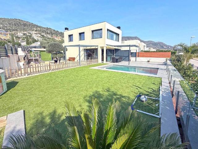 Casa chalet en Venta en Palau saverdera