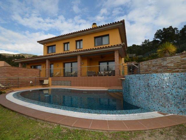 Casa chalet en Venta en Palau saverdera
