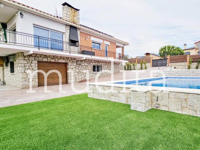 Casa chalet en Venta en Palau solità i Plegamans