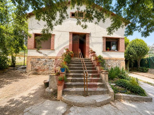 Casa chalet en Venta en Palau solità i Plegamans
