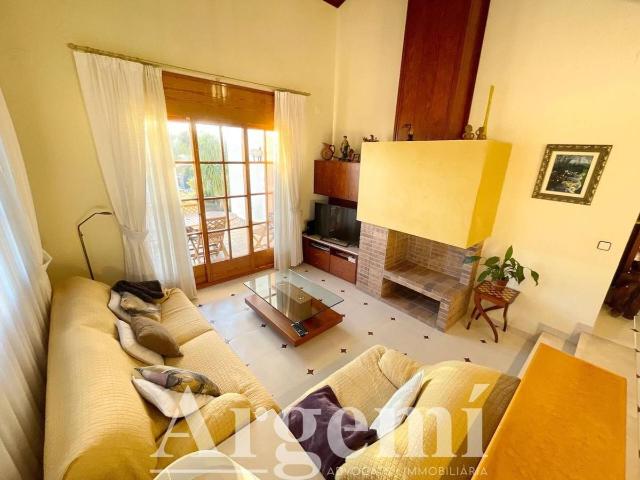 Casa chalet en Venta en Palau solità i Plegamans