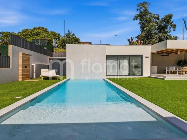 Casa chalet en Venta en Palau solità i Plegamans