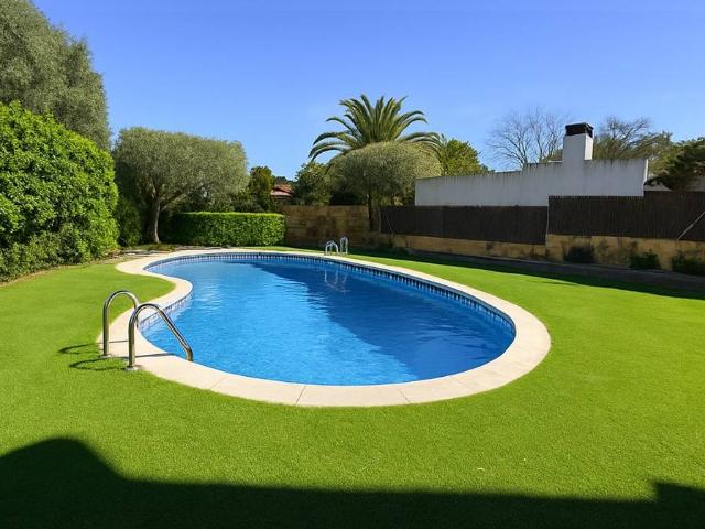 Casa chalet en Venta en Pallejà