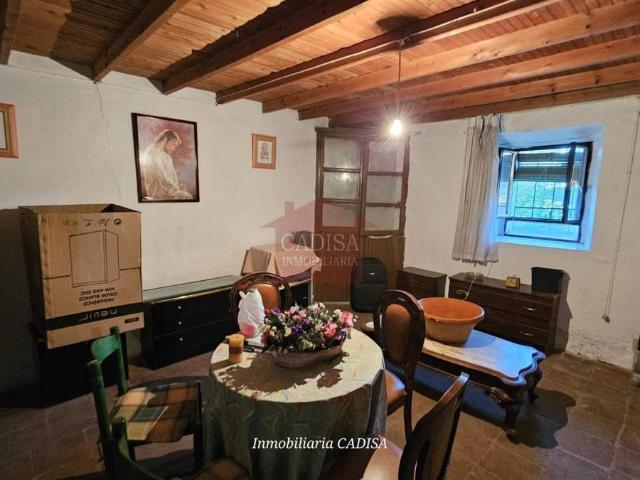 Casa chalet en Venta en Parada de Arriba