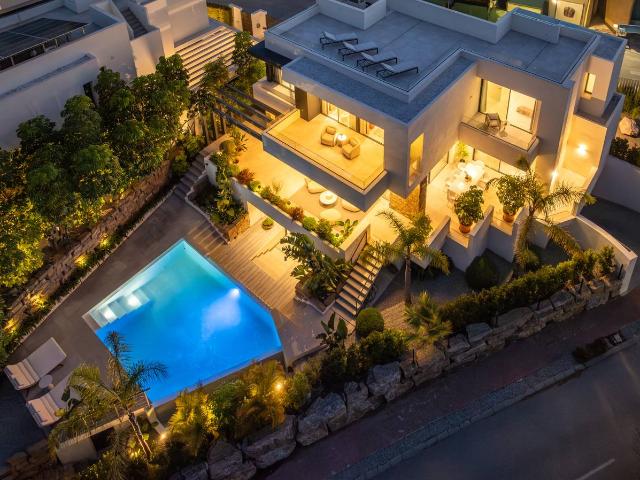 Casa chalet en Venta en Paraiso Barronal