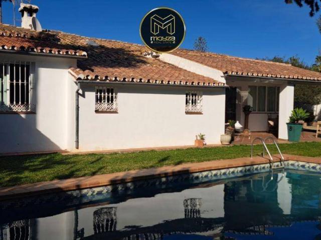 Casa chalet en Venta en Paraiso Barronal