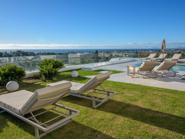Casa chalet en Venta en Paraiso Barronal