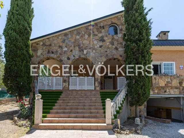 Casa chalet en Venta en Parque Coimbra