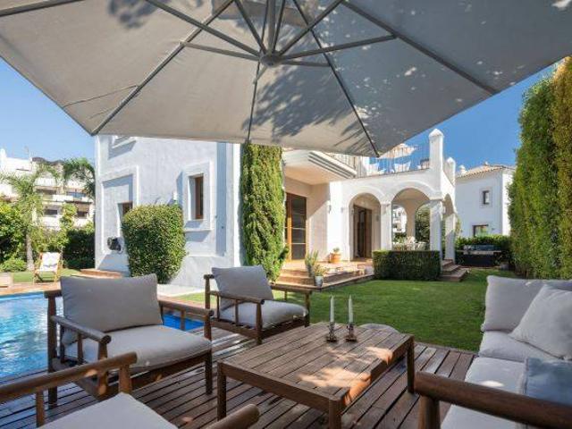 Casa chalet en Venta en Parque Central