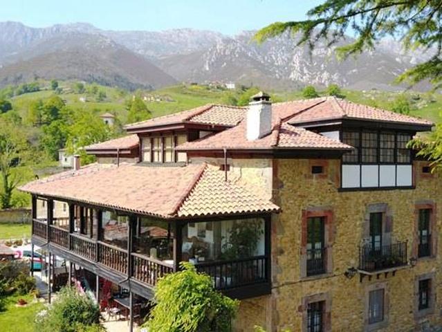 Casa chalet en Venta en Parres