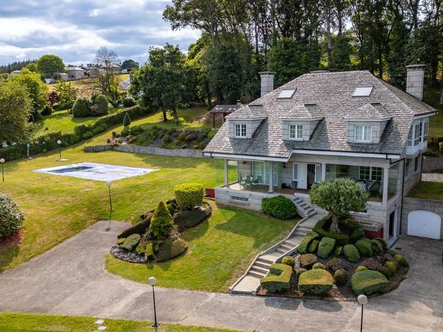 Casa chalet en Venta en Parroquias del Oeste