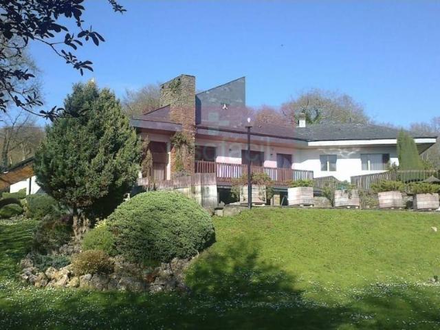 Casa chalet en Venta en Parroquias del Oeste