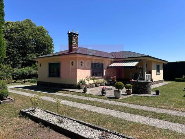 Casa chalet en Venta en Parroquias del Oeste