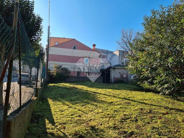 Casa chalet en Venta en Pastoriza