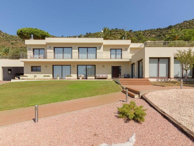 Casa chalet en Venta en Pau