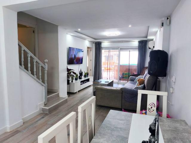 Casa chalet en Venta en PAU 2 600