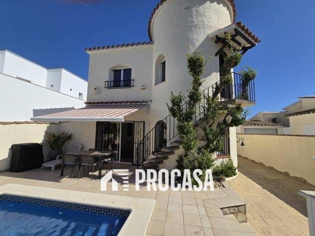 Casa chalet en Venta en Peni