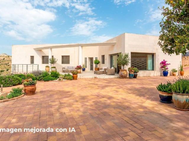 Casa chalet en Venta en Pedanías Este