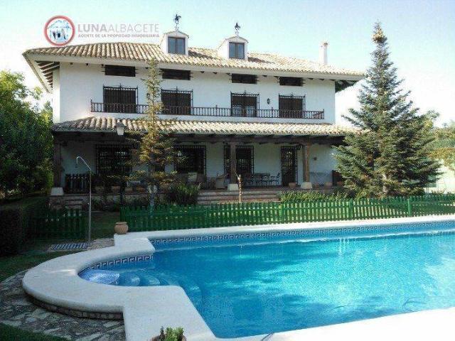 Casa chalet en Venta en Pedanías Extrarradio