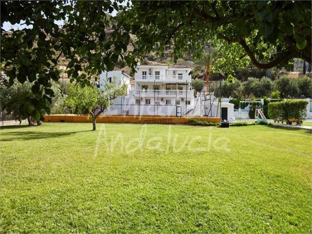 Casa chalet en Venta en Pegalajar
