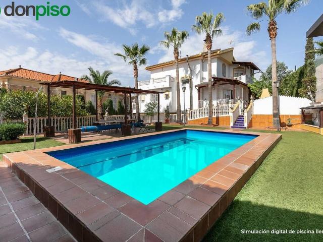 Casa chalet en Venta en Peligros