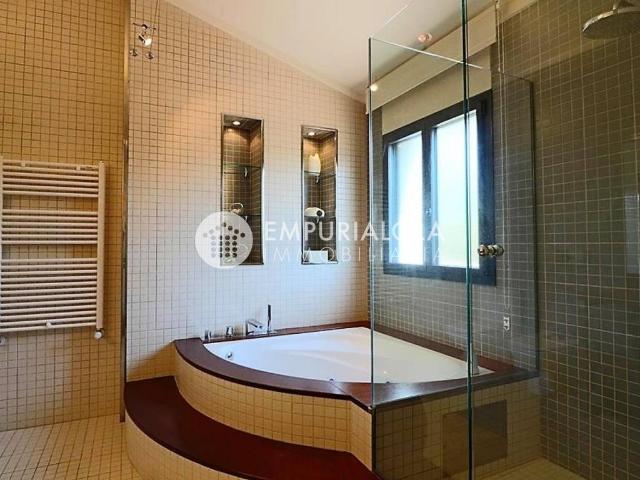 Casa chalet en Venta en Peralada