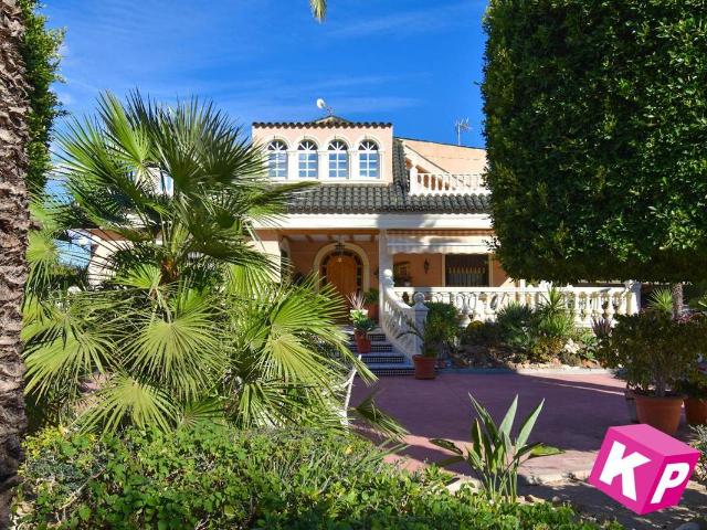 Casa chalet en Venta en Perleta Maitino
