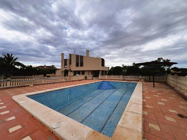 Casa chalet en Venta en Perleta Maitino
