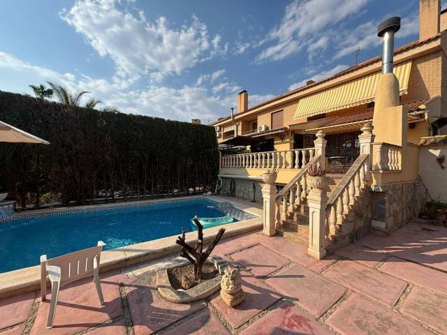 Casa chalet en Venta en Petrer