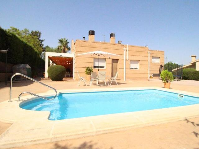 Casa chalet en Venta en Petrer