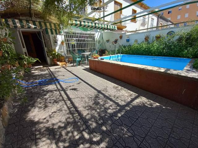 Casa chalet en Venta en Peñamefecit Avda Barcelona